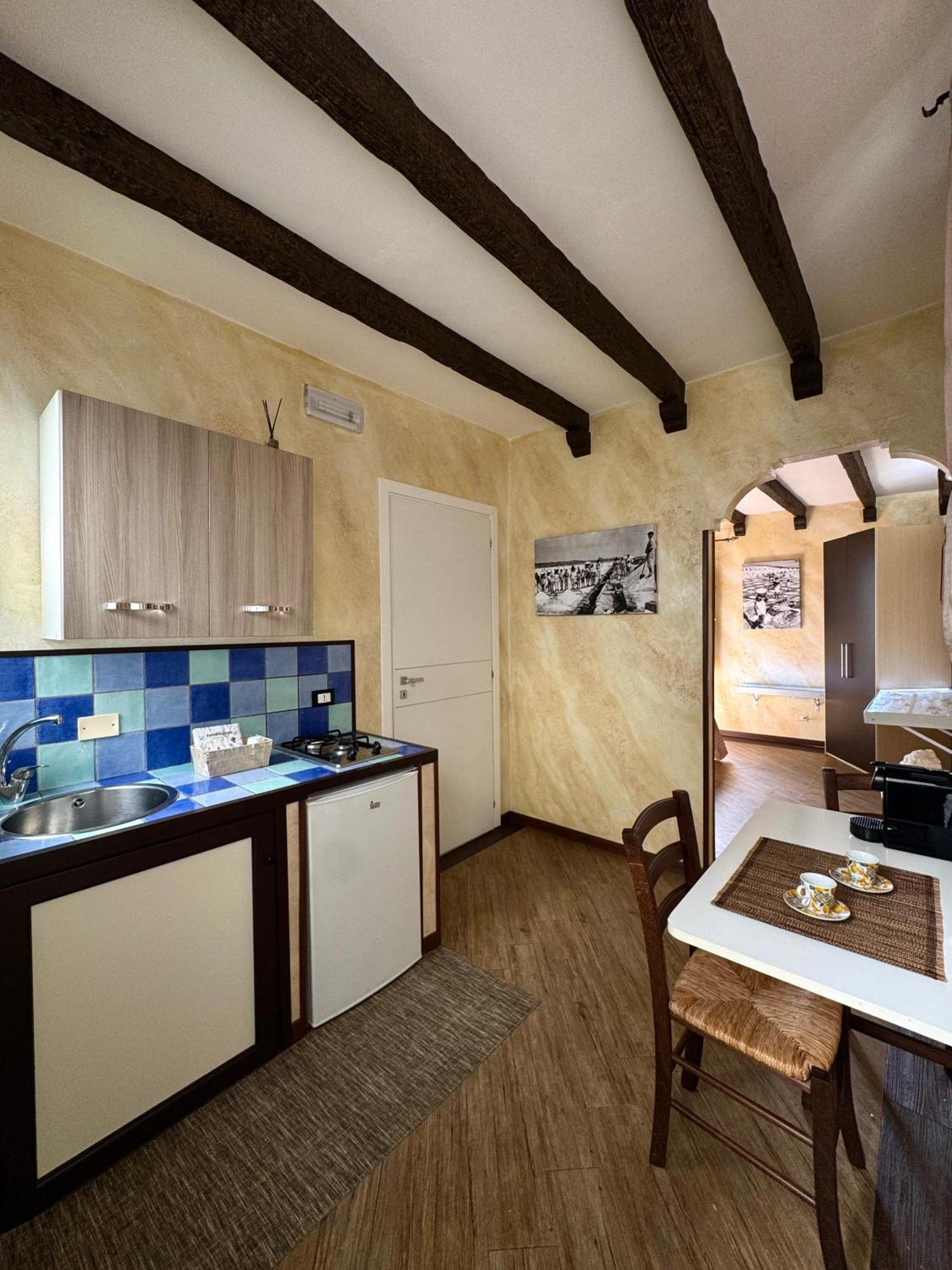 Summer Wind Apartments Trapani Esterno foto