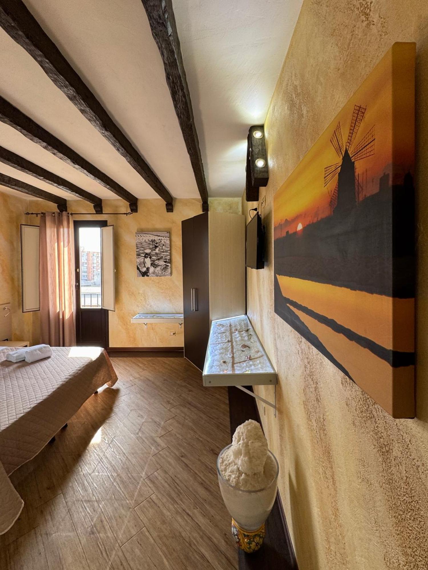 Summer Wind Apartments Trapani Esterno foto